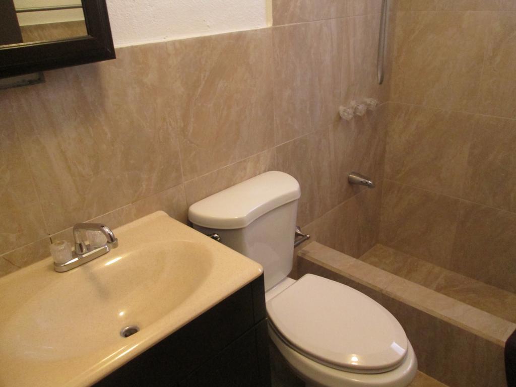 Pedro'S Place Тамунинг Экстерьер фото